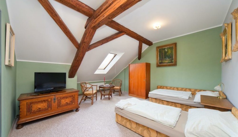 Hotel U Růže - Kutná Hora - 3 Oddělené postele (1+1+1)